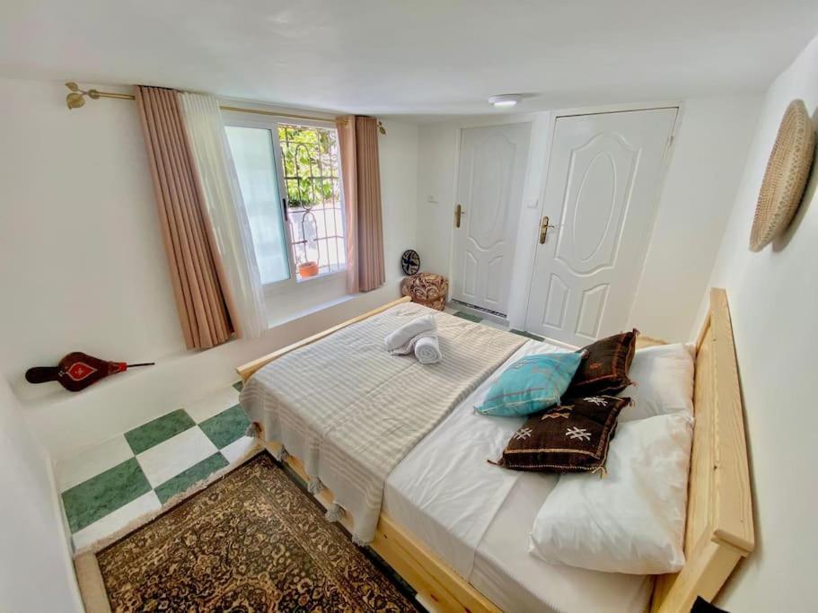 Apartamento Dar Shmous -1- دار شموس Tánger Exterior foto