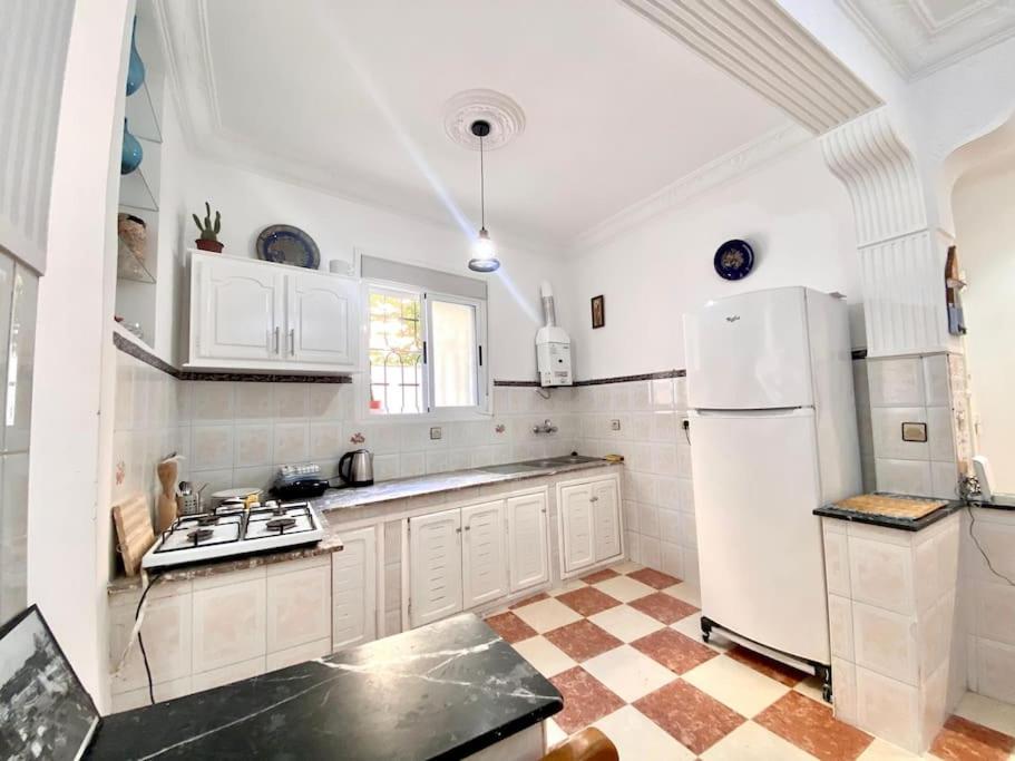 Apartamento Dar Shmous -1- دار شموس Tánger Exterior foto